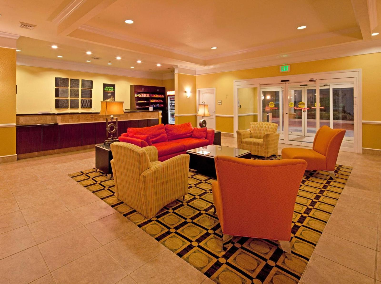 La Quinta Inn & Suites by Wyndham Mobile - Tillman's Corner
